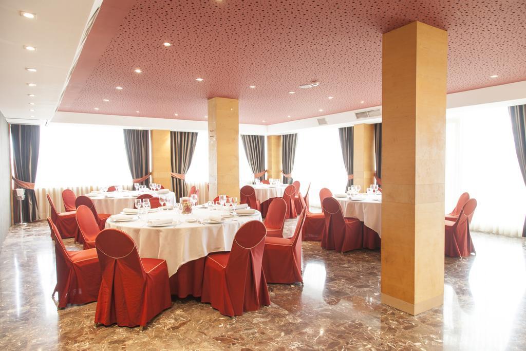 Hotel Condes De Urgel Lleida Ngoại thất bức ảnh