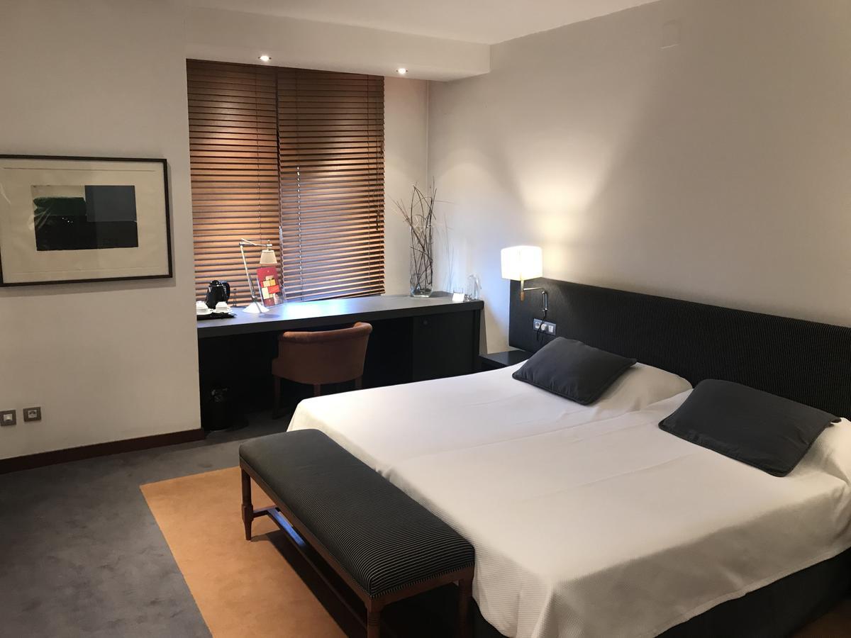 Hotel Condes De Urgel Lleida Ngoại thất bức ảnh